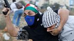 Penampakan Mustaribeen Israel saat Serang Demonstran Palestina