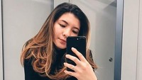 Shaloom disebut lebih berisi semenjak berkuliah di Inggris. (Dok. Instagram/sharazaaa)