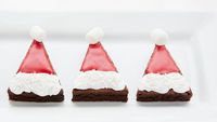 Brownies Bisa Disajikan Jadi 3 Kue Natal yang Praktis dan Cantik