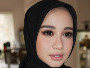 Cantik-cantik Berkumis, Ini 6 Artis Wanita Indonesia yang Punya Kumis Tipis