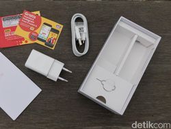 Unboxing Redmi 5A, Ponsel 4G di Bawah Rp 1 Juta