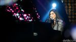 Kilauan Pesona Duo Cantik, Isyana dan Raisa