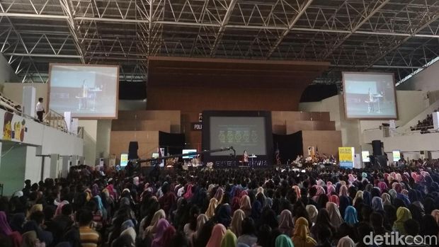 Ribuan Mahasiswa STAN Belajar APBN dari Sri Mulyani