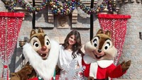 Selena Gomez mengatakan bahwa liburan bersama keluarganya berarti memasak dan makan. Aktris keterunan Amerika Meksiko ini mengaku menyukai makanan manis dan segala cookies ataupun selai kacang. Untuk nggak gemuk ya Selena!  Foto: Istimewa