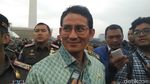 Before-After Sandiaga dan Lulung Potong Rambut di Ko Tang Glodok