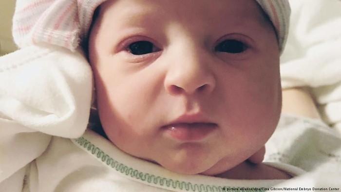 Bayi Emma Lahir dari Embrio yang Dibekukan Selama 24 Tahun