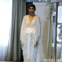 Fashion Show koleksi terbaru gaun pengantin Bramanta Wijaya yang terinspirasi masa kejayaan Hollywood di era 30-an di Hotel Gran Mahakam, Jakarta, Rabu [20/12/2017]. Foto: Mohammad Abduh/Wolipop