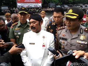 Dipolisikan Terkait Taman Sriwedari, Ini Respons Wali Kota Solo