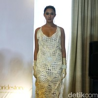 Fashion Show koleksi terbaru gaun pengantin Bramanta Wijaya yang terinspirasi masa kejayaan Hollywood di era 30-an di Hotel Gran Mahakam, Jakarta, Rabu [20/12/2017]. Foto: Mohammad Abduh/Wolipop