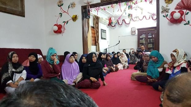 Fahri Hamzah Cs kunker ke Arab Saudi bertemu TKI