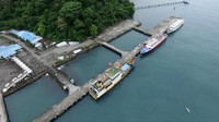 Pelabuhan Tahuna terletak di Provinsi Sulawesi Utara, Kabupaten Kepulauan Sangihe yang memilik peran untuk program Tol Laut sama seperti pelabuhan-pelabuhan yang lain sebagai pelabuhan singah yang mendistribusikan barang-barang untuk kebutuhan pokok masyarakat. Pool/Ditjen Perhubungan Laut Kemenhub.