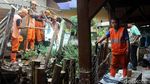 Melihat Perbaikan Tanggul Jati Padang yang Jebol
