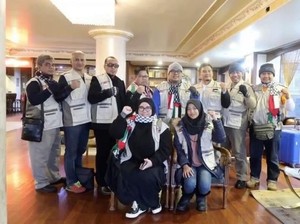 Kesedihan Melly Goeslaw Saat Kunjungi Kamp Pengungsian Palestina