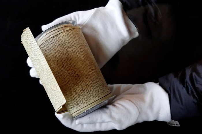 Dianggap Terlalu Porno, Prancis Batalkan Lelang Novel Marquis de Sade