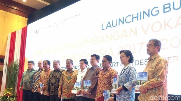 Menko Perekonomian Darmin Nasution luncurkan buku tentang Vokasi