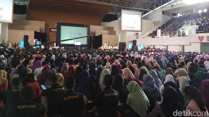Menteri Keuangan Sri Mulyani di STAN