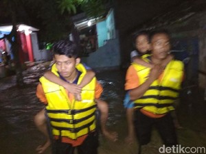 Ratusan Rumah di Ketanggungan Brebes Terendam Banjir