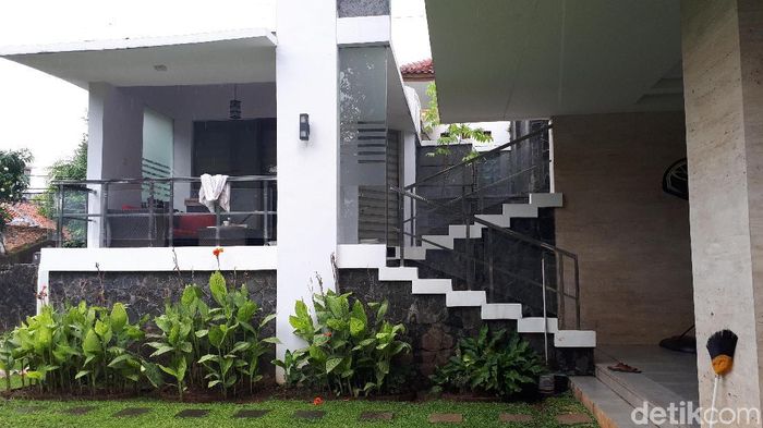 Tips Amankan Rumah Kosong Saat Liburan Natal dan Tahun Baru Tips Amankan Rumah Kosong Saat Liburan Natal dan Tahun Baru