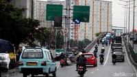 Ada beberapa perubahan konsep kawasan Pasar Tanah Abang. Pertama mengenai penutupan jalan sepanjang Stasiun Tanah Abang di Jl Jati Baru Raya, kedua relokasi PKL, dan perubahan trayek angkutan umum.