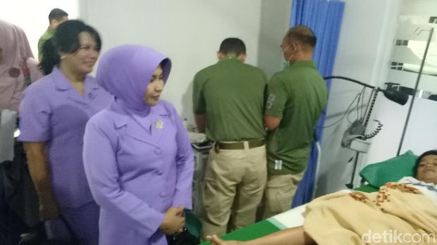 HUT Ke-72, Paspampres Gelar Khitanan Massal
