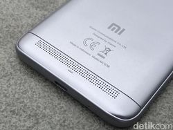 Unboxing Redmi 5A, Ponsel 4G di Bawah Rp 1 Juta