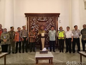 Penataan Tanah Abang, Jalan Depan Stasiun Ditutup Pukul 08.00-18.00