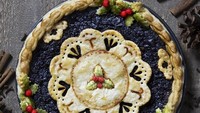 Tampilan pie yang manis ini bisa jadi inspirasi Anda untuk menghiasnya. Foto: Istimewa