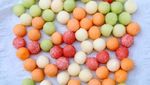 Cantik! Es Batu dengan Tambahan Bunga hingga Buah yang Rasanya Unik
