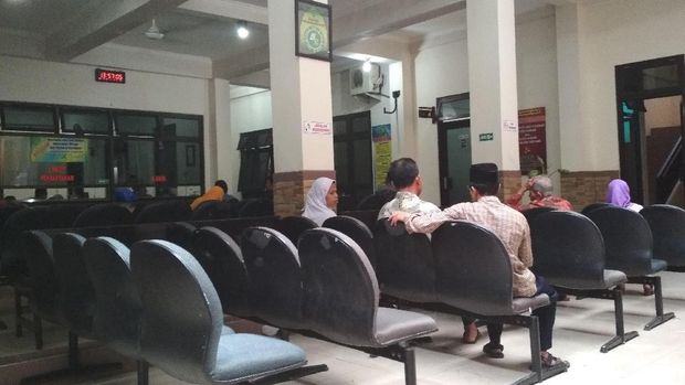 Warga Blitar ajukan dispensasi perkawinan di PA/
