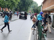 Video Lompat-lompat Pagar di Stasiun Cikini