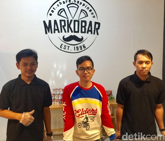 Gibran Buka Gerai Markobar ke 31 dan Menu Sehat Andalan Dian Sastro