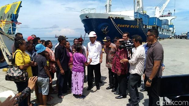 Presiden Jokowi tinjau Pelabuhan Nabire