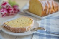 Menu Natal: Paduan Lemon dengan Salmon Panggang dan <i>Thyme Cake</i> untuk Jamuan Natal