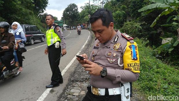 Kendaraan Besar Diimbau Hindari Tanjakan Kalijambe Purworejo