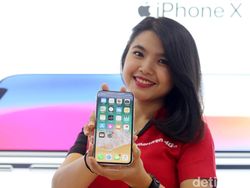 Mengintip Keseruan Berburu iPhone X di Jakarta