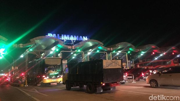 Kondisi di Gerbang Tol Palimanan