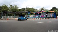 Pemprov DKI jakarta juga meminta kecamatan, kelurahan, sekolah untuk menularkan demam Asian Games.