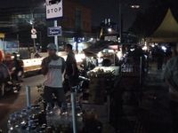 Jalan Sudah Dibuka Lagi, Begini Suasana PKL di Trotoar Tanah Abang