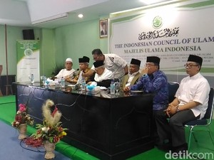 MUI Imbau Masyarakat Tak Hura-hura Rayakan Tahun Baru