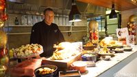 Chef Cameron Gardiner sajikan hidangan spesial khusus Natal.