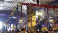 Area manager Trans Studio Mini Sidoarjo, Yosev Marsha mengungkapkan ada sekitar 6 wahana yang bisa dicoba anak-anak, maupun orang dewasa. Di antaranya Crazy Taxi Coaster, Venturiver, Mini Train, Sky Rider, Paris Swing dan Bumper Car.