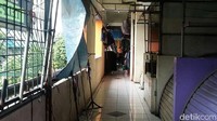 Blok G Tanah Abang sepi pengunjung.