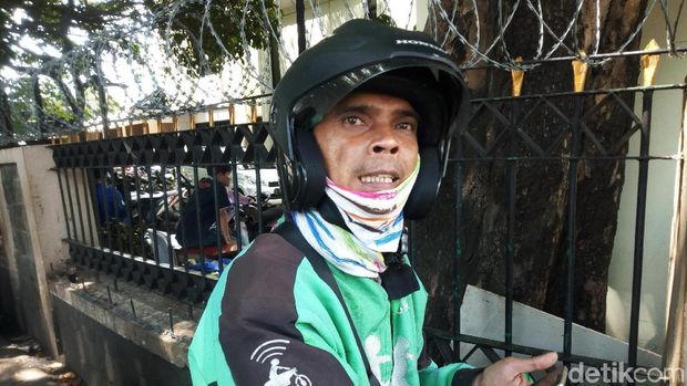 Budi / 