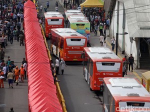 TransJ Tanah Abang Explorer Disetop, Apa Kabar Sopir Angkot?