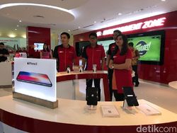 Mereka Rela Antre Pagi-pagi demi Mengejar iPhone X