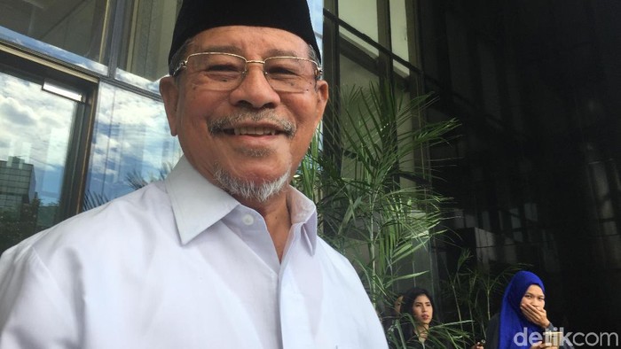 Gubernur Maluku Utara (Malut) Abdul Gani Kasuba mengadu ke KPK soal pembahasan APBD senilai Rp 2,1 triliun.