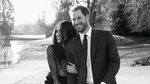 Foto Romantisnya Pangeran Harry dan Meghan Markle