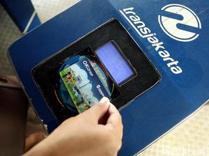 Sistem Pembayaran Transportasi Umum: Jakarta vs Singapura