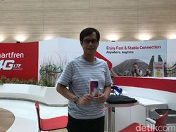 Mereka Rela Antre Pagi-pagi demi Mengejar iPhone X