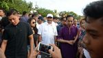 Foto: Buktikan Bali Aman, Jokowi Selfie Bareng Bule